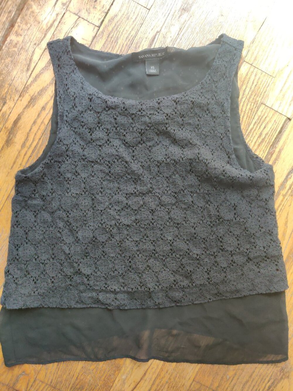 Banana Republic lace and mesh sleeveless top